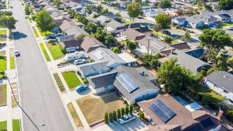Neighborhood using solar power