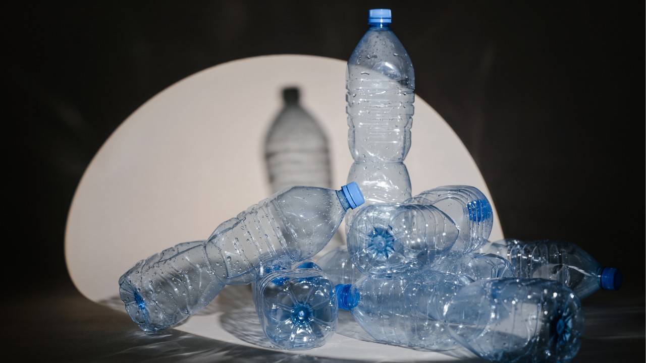 Massachusetts Bans Single-Use Plastic Bottles