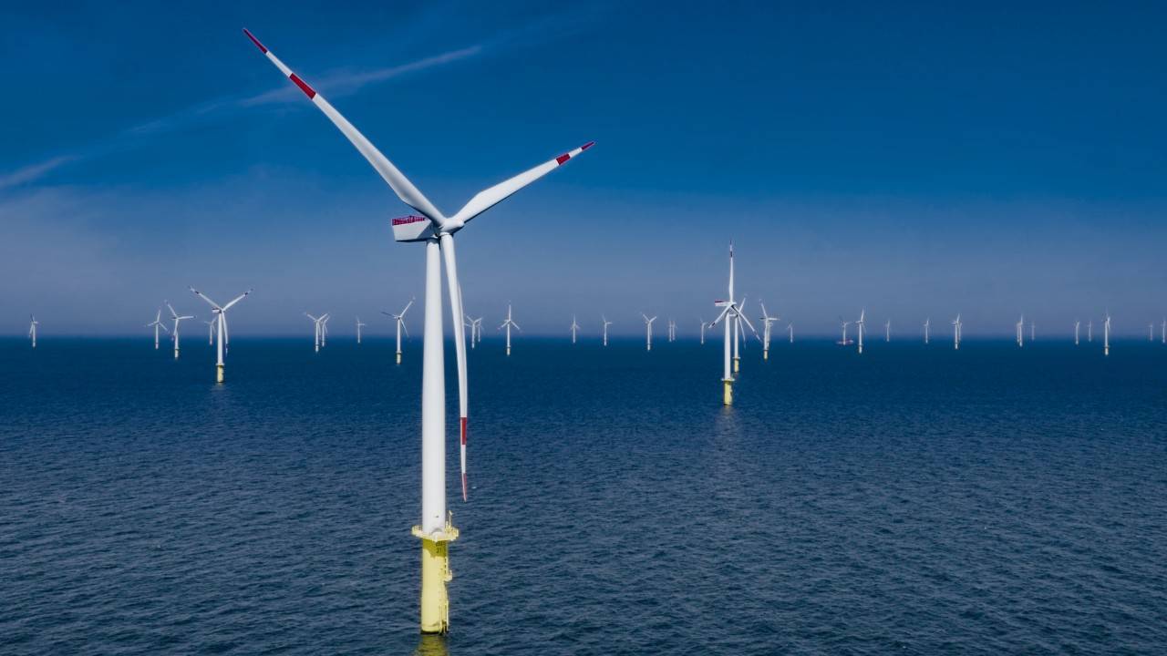World's Largest Floating Wind Farm Opens in Norway