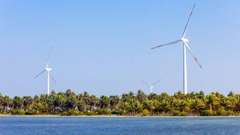 Sri Lanka Eyes Breakthrough in Wind Energy Projects